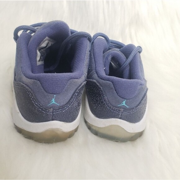 Nike Air Jordan 11 Retro Low Blue White Concord 645107-408 Size 7C - Picture 4 of 7